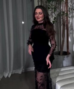 فستان سهرة لون أسود لكرا