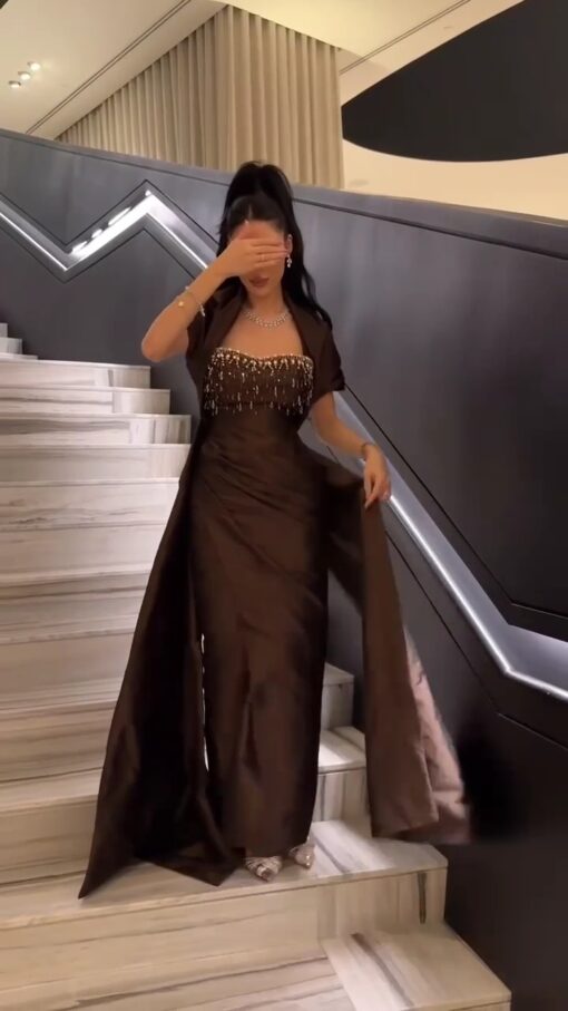 فستان سهرة لون بني
