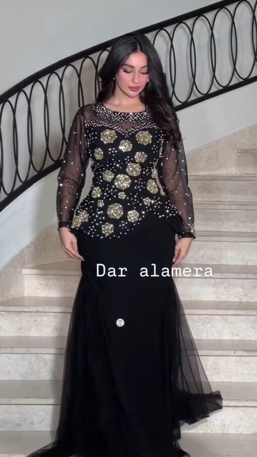 فستان سهرة بلون أسود طويل
