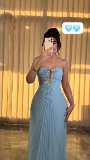 ⁦فستان سهرة لون سماوي⁩ - الصورة ⁦2⁩