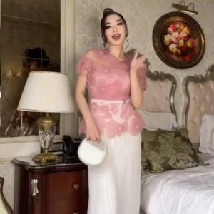 فستان سهرة ناعم فخم