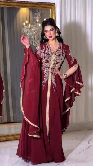 قفطان مغربي فاخر  تألقي بإطلالة أنثوية أنيقة
