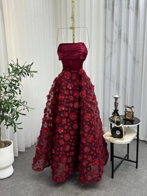 ⁦فستان سهرة فخم وأنيق⁩ - الصورة ⁦2⁩