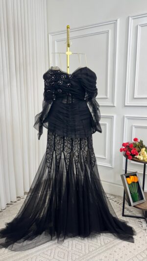 ⁦فستان سهرة لون أسود⁩ - الصورة ⁦2⁩