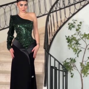 فستان أنيق بترتر باللون الأخضر
