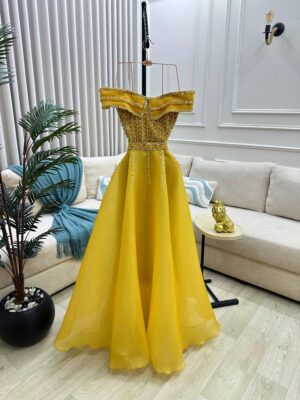 ⁦فستان سهرة فخم وأنيق⁩ - الصورة ⁦2⁩