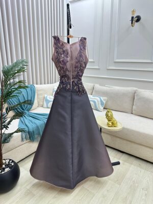⁦فستان سهرة راقي⁩ - الصورة ⁦4⁩