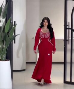 فستان سهرة أحمر ب إكمام طويلة