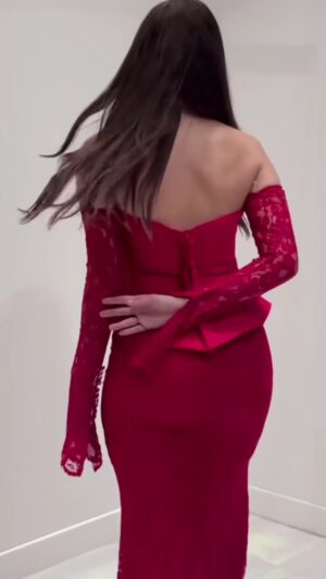 ⁦فستان سهرة دانتيل⁩ - الصورة ⁦2⁩