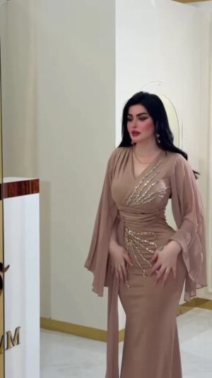 ⁦فستان سهرة ناعم⁩ - الصورة ⁦3⁩