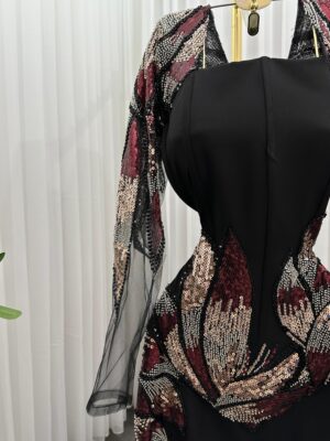 ⁦فستان سهرة لون اسود راقي⁩ - الصورة ⁦3⁩