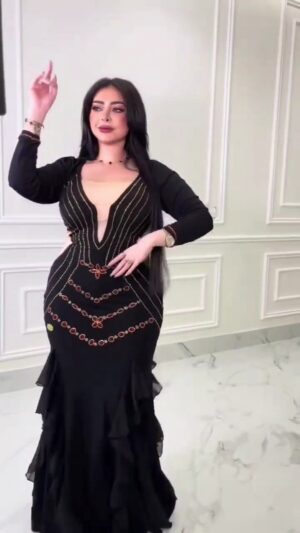 فستان سهرة أسود
