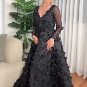 فستان سهرة تل لون أسود