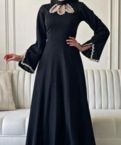 Alternative view of فساتين سهرة باللون الاسود