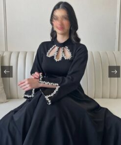 فساتين سهرة باللون الاسود