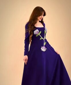 فستان نسائي بأكمام طويلة