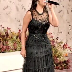 فستان سهرة أسود ملكي بتطريزات فاخرة ولمسة رومانسية