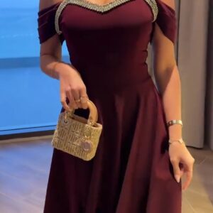 فساتين سهرة ناعمة