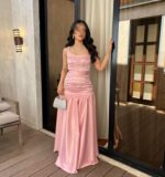 فساتين سهرة لون وردي