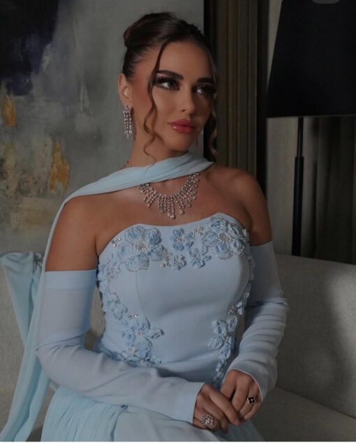 ⁦فستان سهرة سماوي⁩ - الصورة ⁦4⁩
