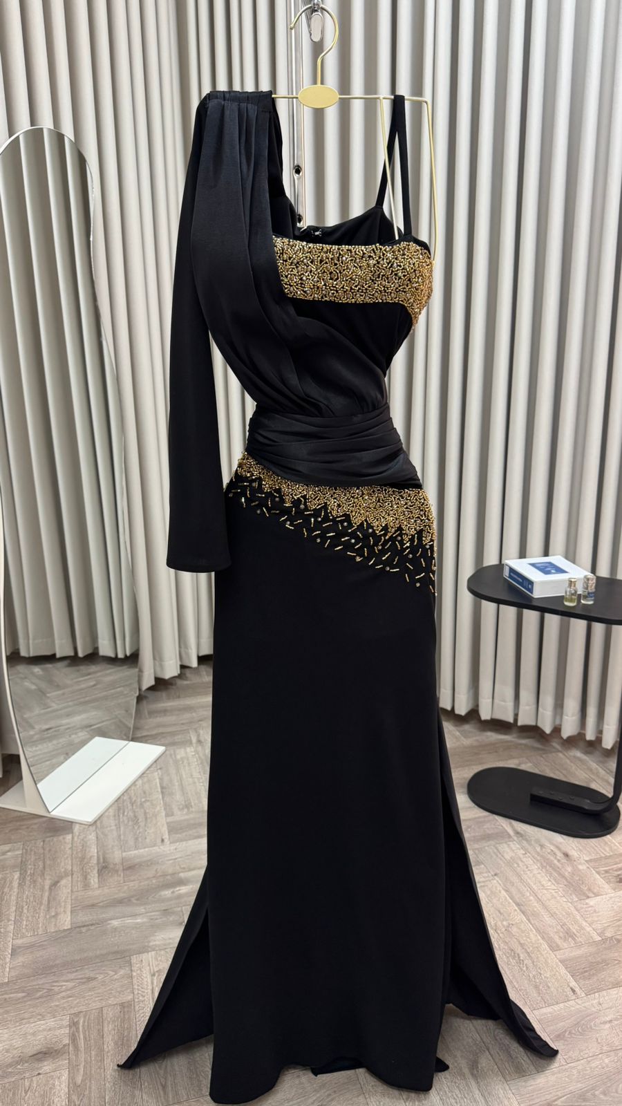 فستان سهرة اسود فخم وانيق - الصورة 2