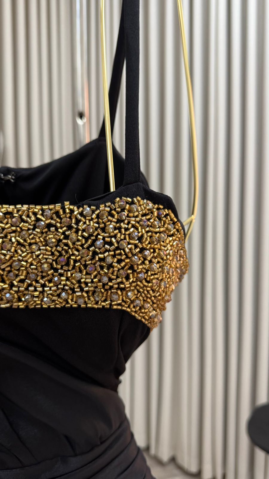 فستان سهرة اسود فخم وانيق - الصورة 3