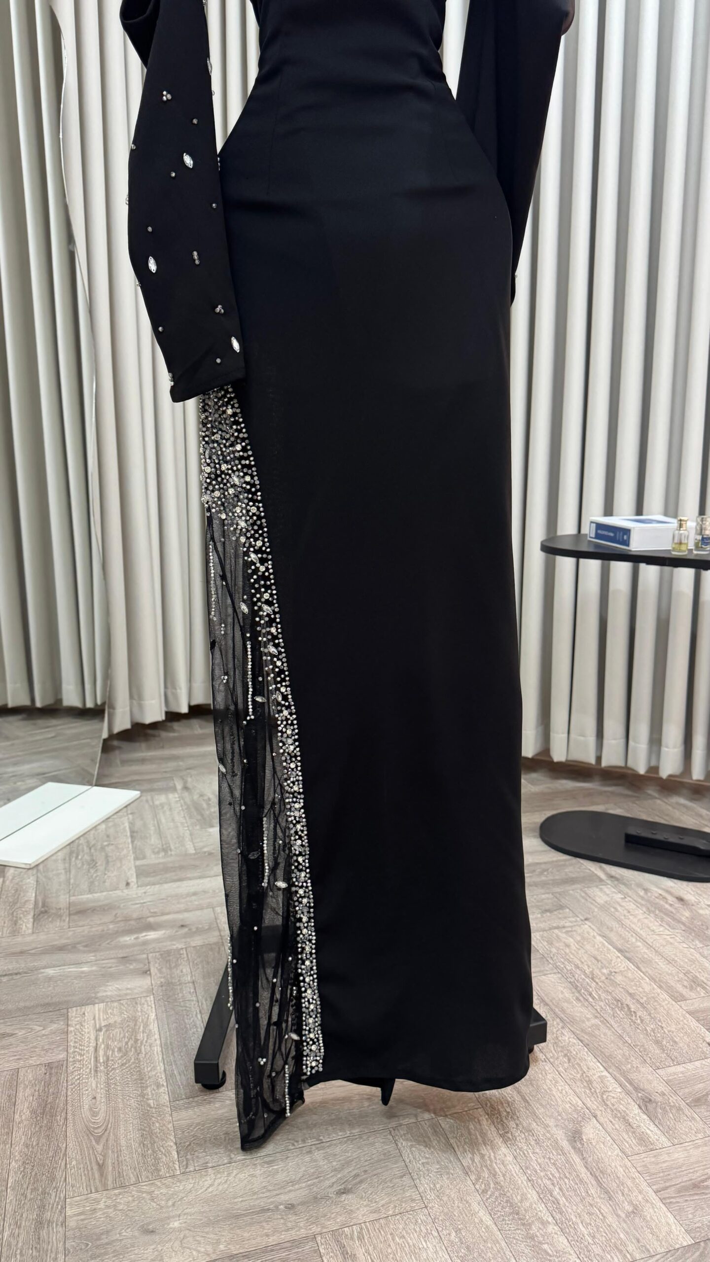 فستان سهرة لون أسود - الصورة 5