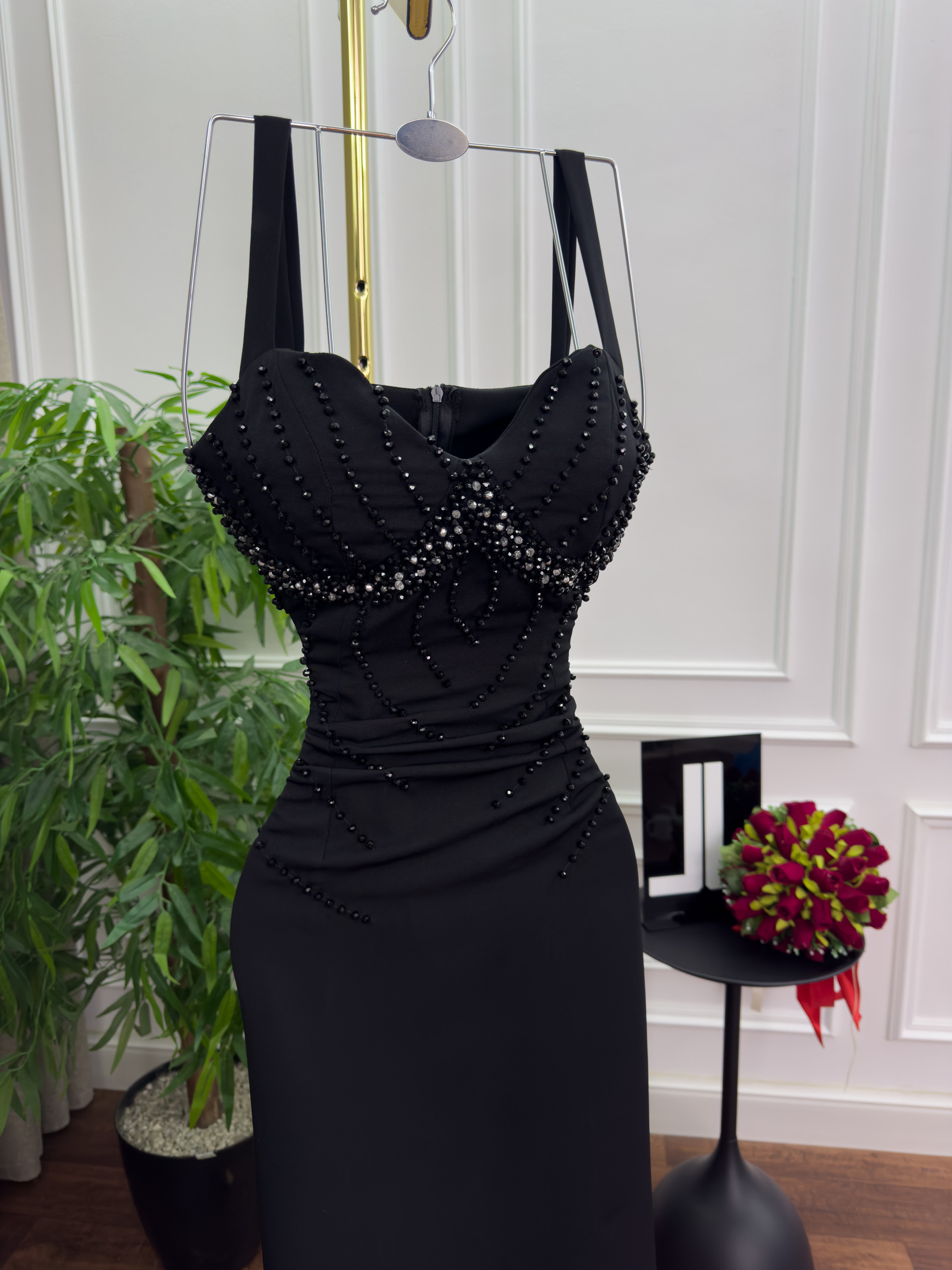 فساتين سهرة سوداء أنيقة - الصورة 3