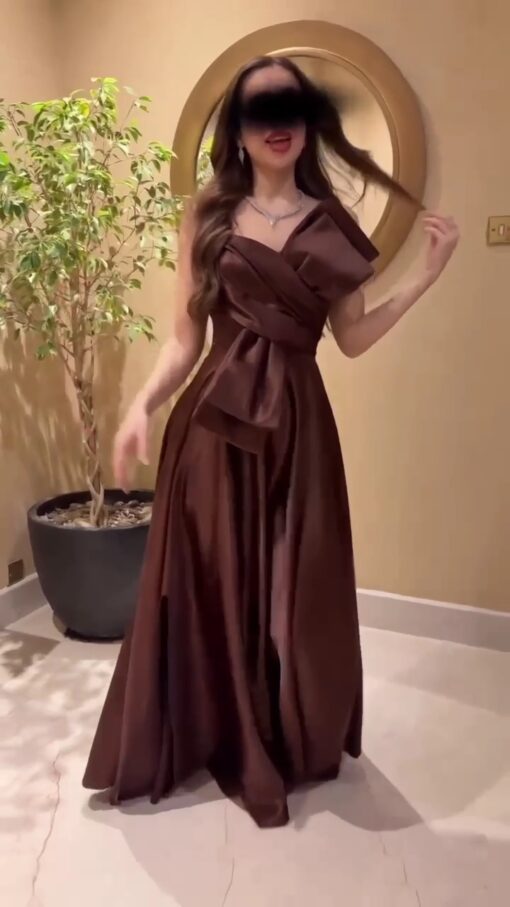 فستان سهرة لون بني
