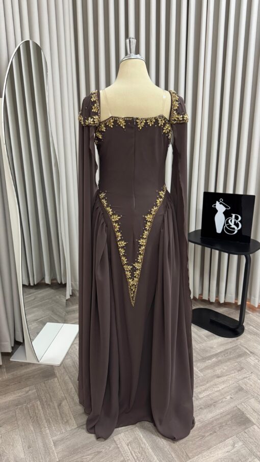 ⁦فستان سهرة بني ناعم⁩ - الصورة ⁦5⁩