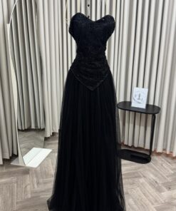 فستان سهرة اسود تل