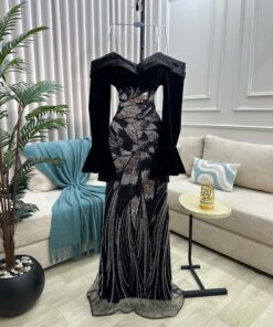 Alternative view of فستان أسود جوخ