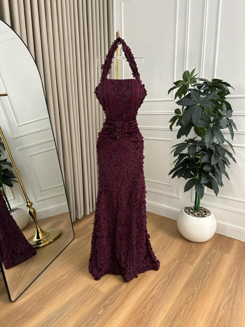 فستان سهرة لون خمري - الصورة 3