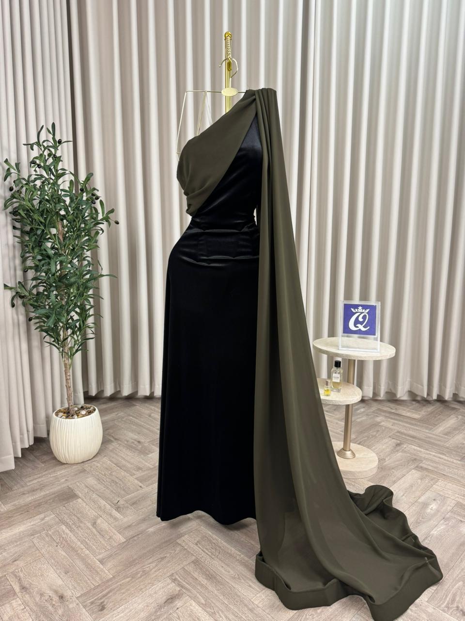 فستان سهرة مخمل - الصورة 7