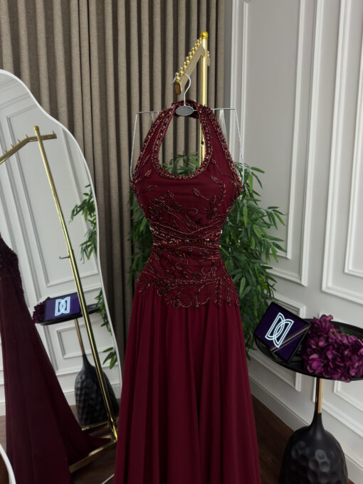 ⁦فستان سهرة عنّابي خمري⁩ - الصورة ⁦5⁩