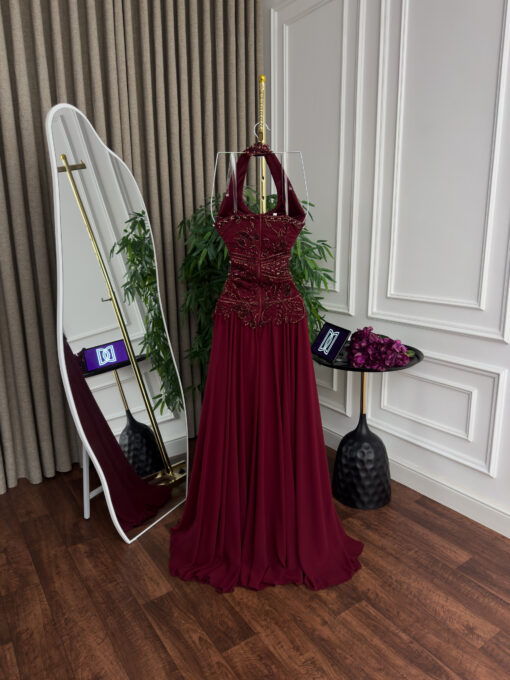 ⁦فستان سهرة عنّابي خمري⁩ - الصورة ⁦4⁩