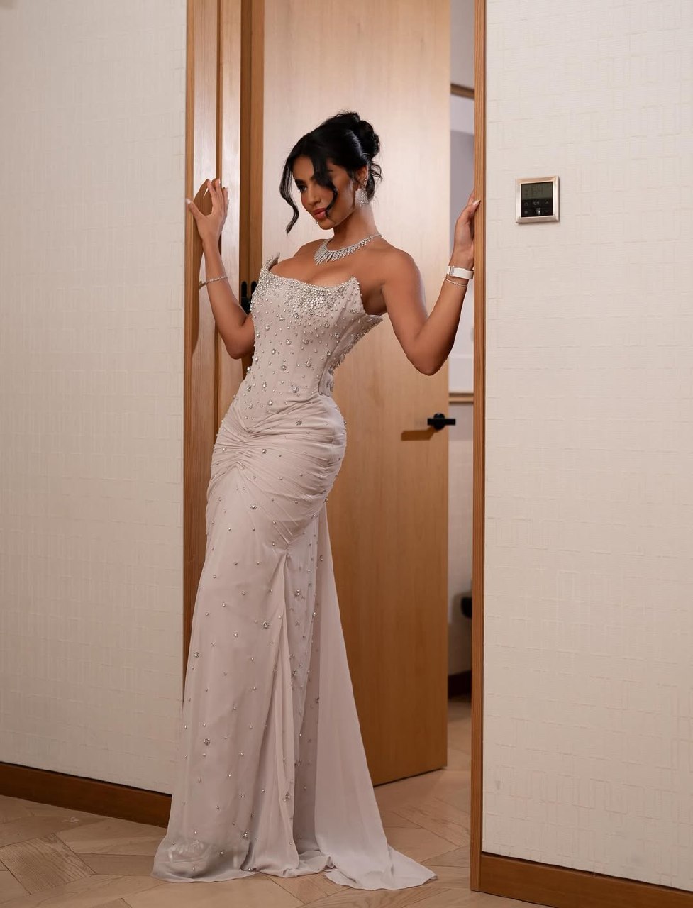 فساتين سهرة ناعمة