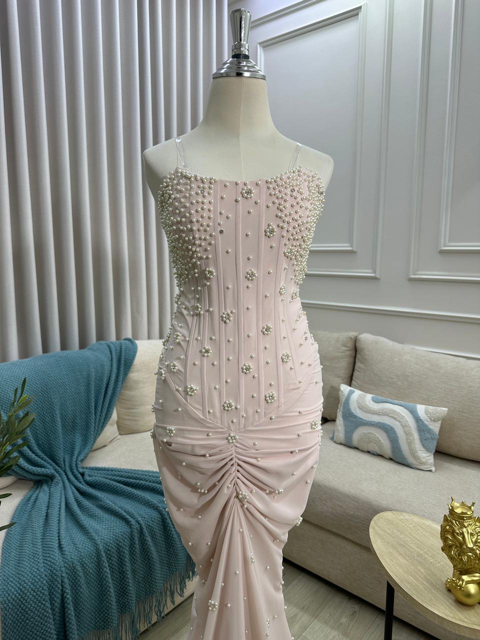 فستان سهرة ناعم - الصورة 6