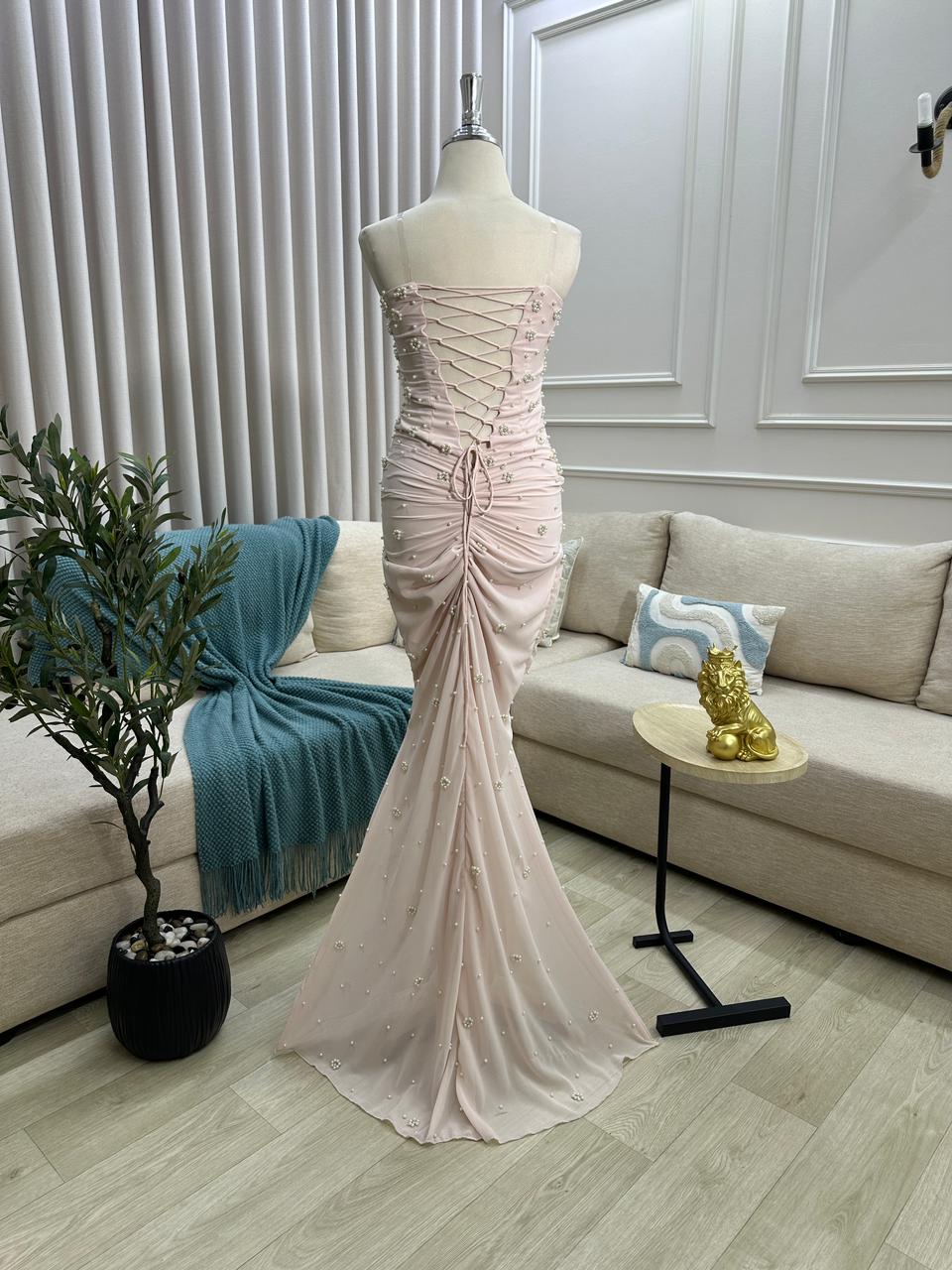 فستان سهرة ناعم - الصورة 2