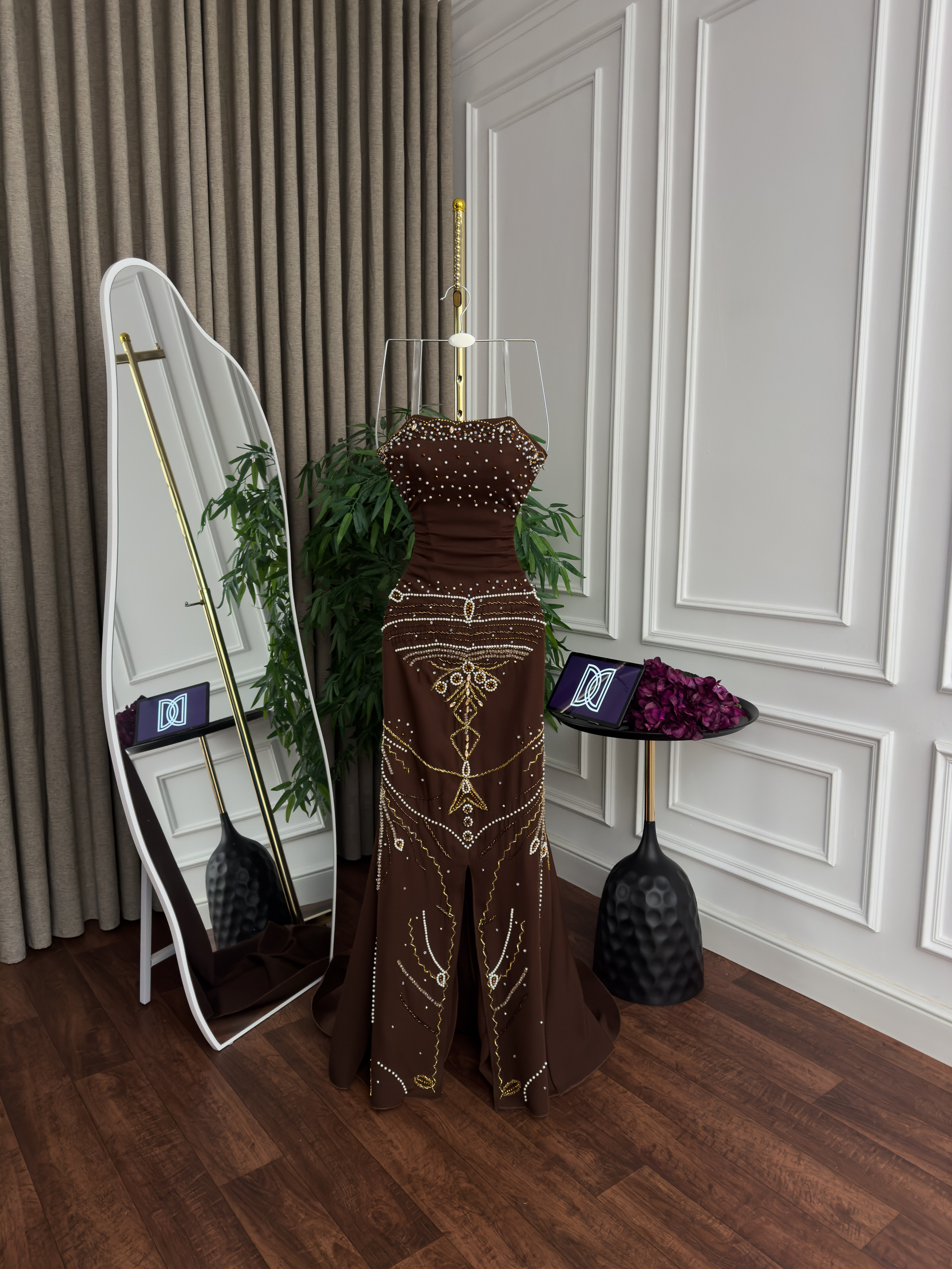 فستان سهرة لون بني