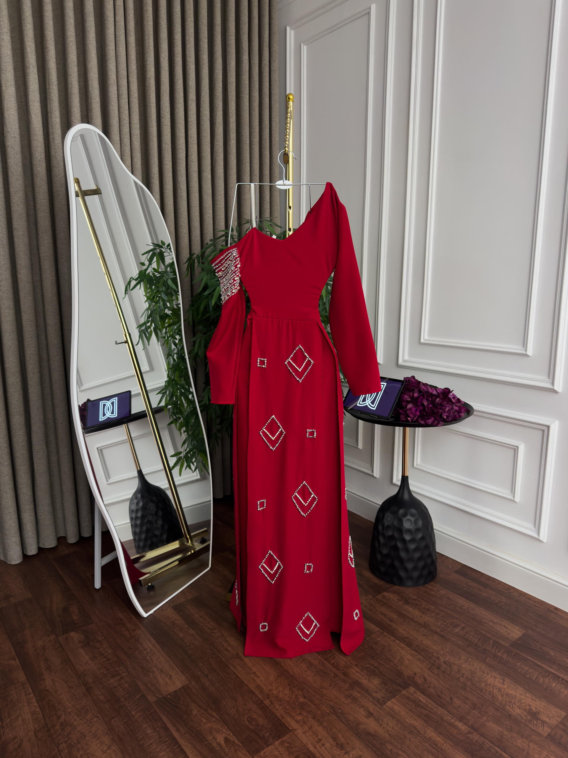 فستان سهرة أحمر ملكي - الصورة 3