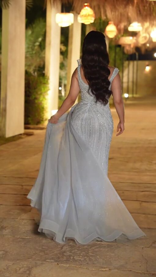 ⁦فستان سهرة لون سماوي⁩ - الصورة ⁦5⁩
