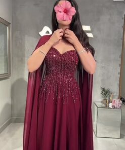 فستان سهرة لون عنابي ناعم