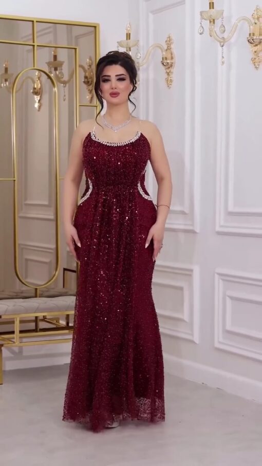 ⁦فستان سهرة لون عنابي⁩ - الصورة ⁦6⁩