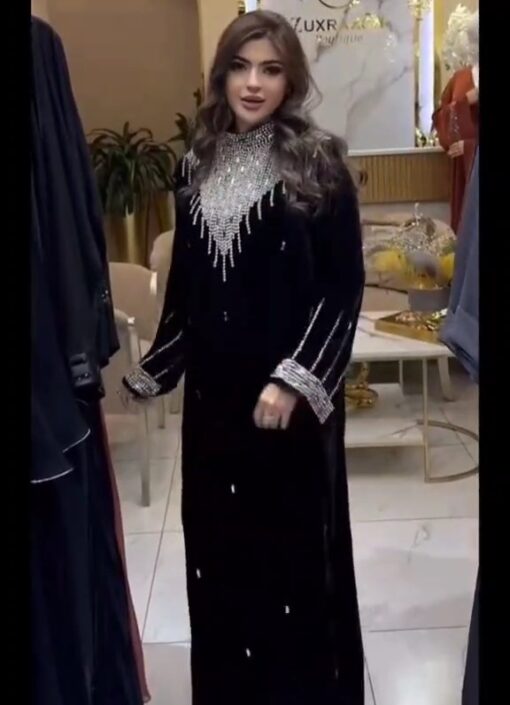 فساتين سهرة مخمل