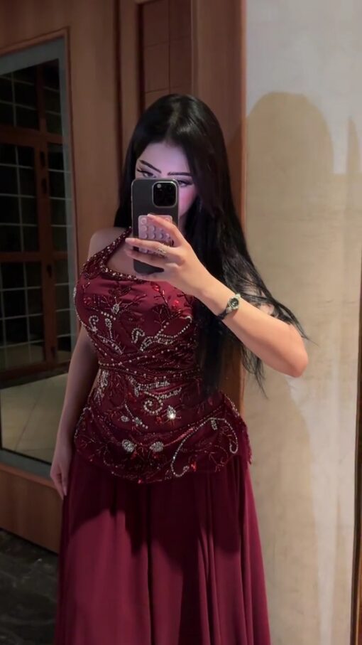⁦فستان سهرة عنّابي خمري⁩ - الصورة ⁦2⁩
