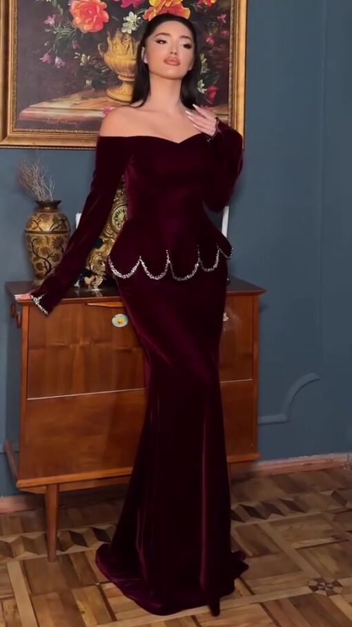فستان سهرة شتوي جوخ