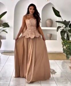 فساتين سهرة لون بيج