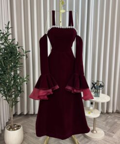 فستان سهرة مخمل