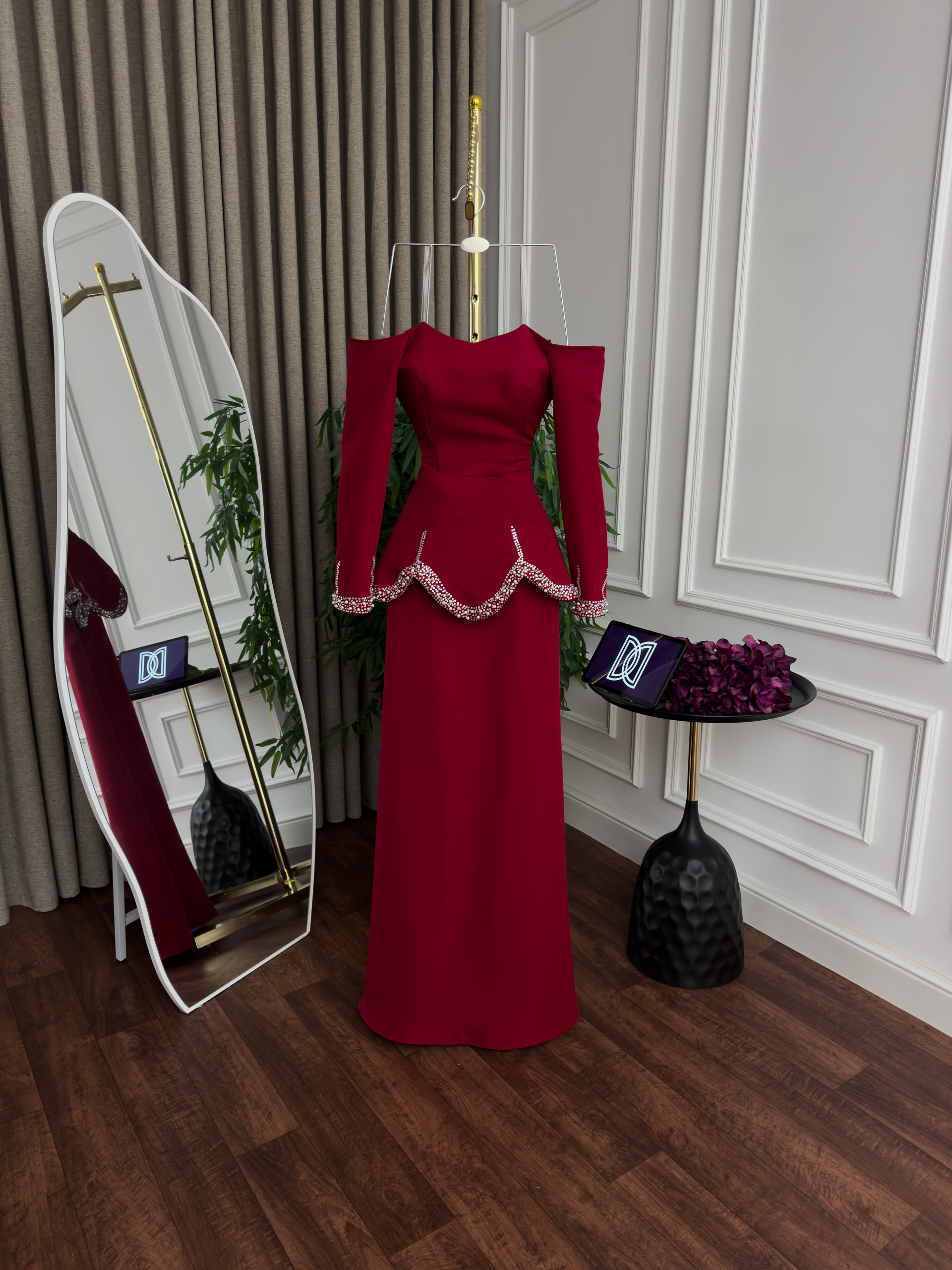 فساتين سهرة لون احمر